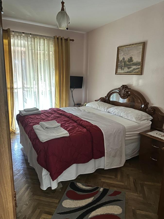 Hotel Hoxha House Krujë Exterior foto